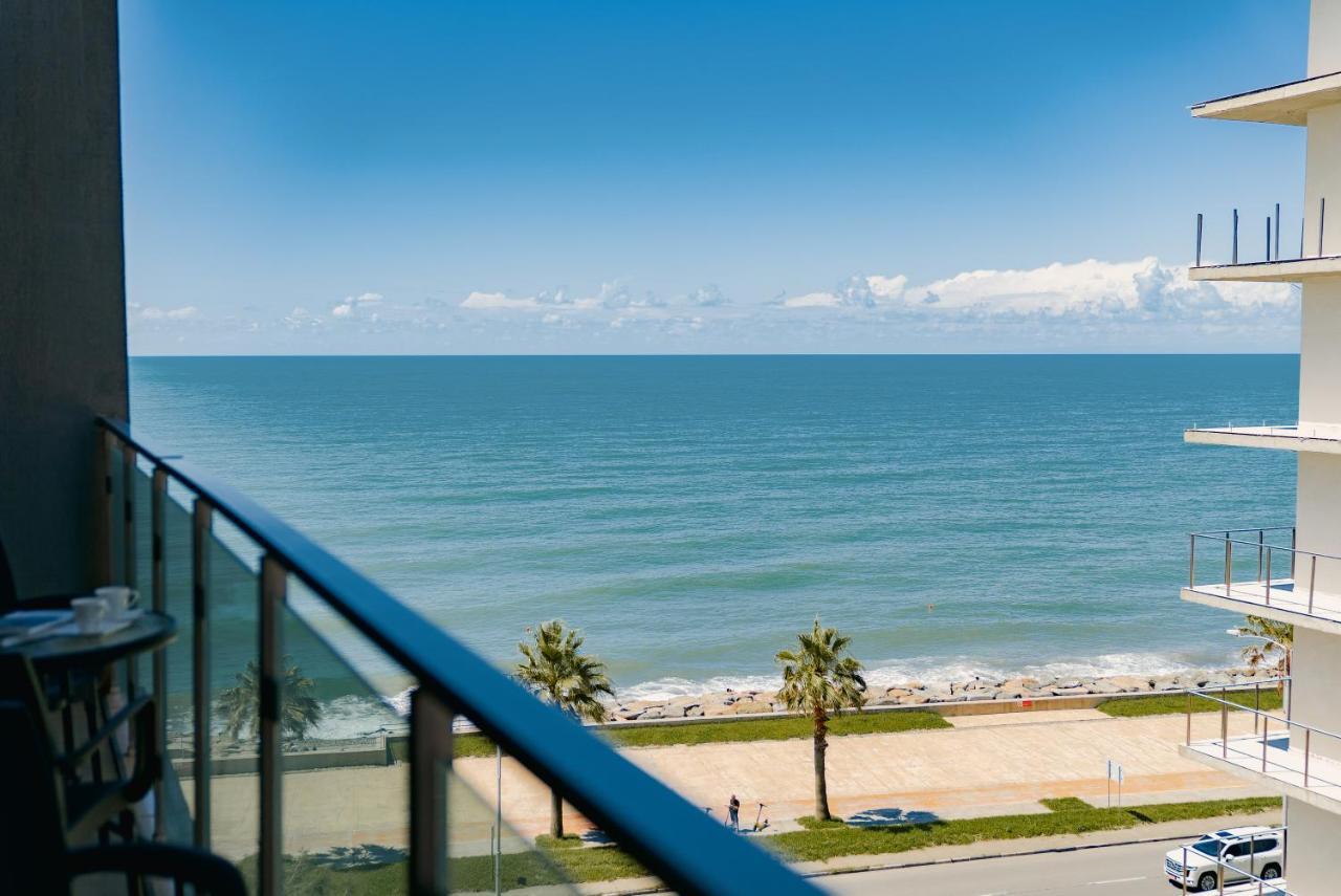 G-Point New Beach Batumi Exterior foto